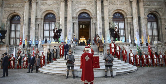 Πάρτι-χλιδής του Ερντογάν σε παλάτι της Κωνσταντινούπολης