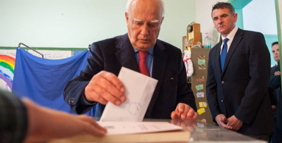 Ευρωεκλογές 2014. Κάρολος Παπούλιας: "Οι Έλληνες να ενισχύσουν τις δημοκρατικές δυνάμεις"