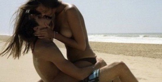 Σεξ στην παραλία; Δείτε από τι κινδυνεύετε