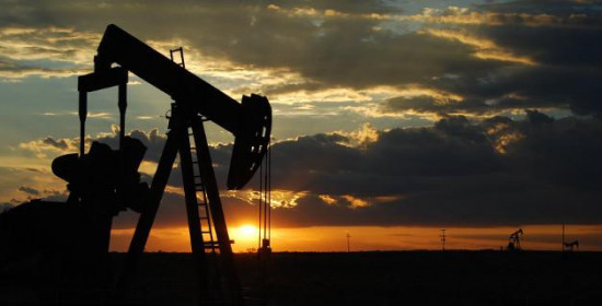 Τι σημαίνει η μείωση της τιμής του πετρελαίου