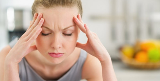 Έρευνα: Οι πρωινοί πονοκέφαλοι μπορεί να συνδέονται με κατάθλιψη 