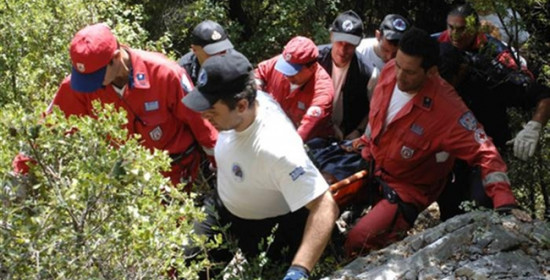 Πάτρα: Βρέθηκε πτώμα σε χαράδρα 150 μέτρων στην Πιτίτσα- Επιχείρηση ανάσυρσης από την 6η ΕΜΑΚ 