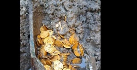 Χρυσά ρωμαϊκά νομίσματα αμύθητης αξίας σε υπόγειο θεάτρου στην Ιταλία 