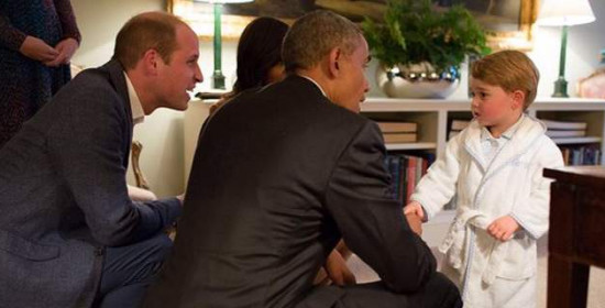 Ξεπούλησε η ρόμπα του πρίγκιπα Τζορτζ - Μετά τις φωτογραφίες με τον Ομπάμα