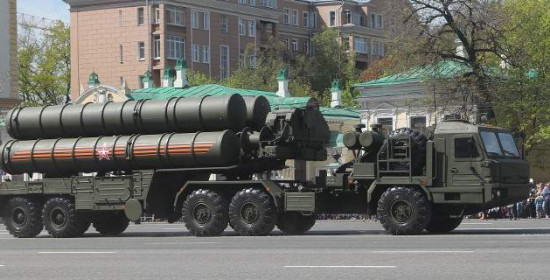 Κλιμάκωση: Η Ρωσία τοποθετεί αντιαεροπορικούς πυραύλους S-400 στη Συρία