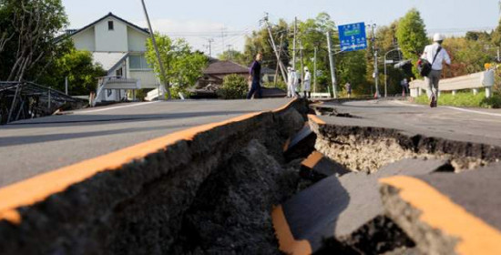 Ιαπωνία και Ισημερινός: Δύο ισχυροί σεισμοί με διαφορά λίγων ωρών - Τί σημαίνει αυτό