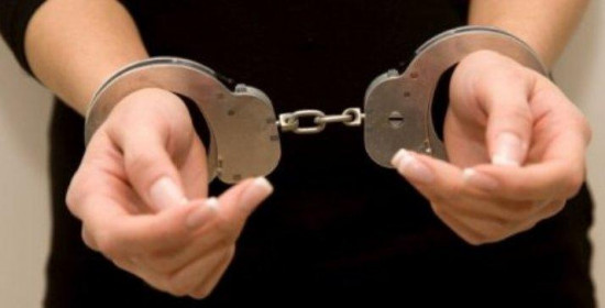  Βαρθολομιό: Σύλληψη 49χρονης για χρέη - μαμούθ στο δημόσιο
