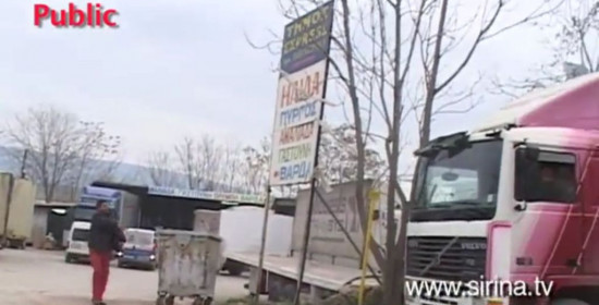Sirina: Αισθησιακά γυρίσματα στο Ρέντη με φόντο της μεταφορικές της Ηλείας