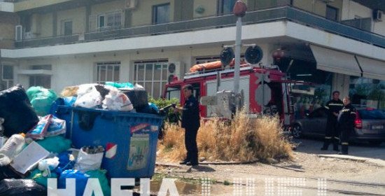 Πύργος: "Φούντωσαν" τα σκουπίδια στην οδό Ερυθρού Σταυρού
