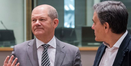 Στριμώχνουν τα πράγματα με τις συντάξεις - Στο Eurogroup του Δεκεμβρίου οι αποφάσεις