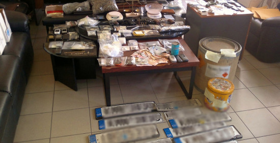 Μεσσηνία: Εξαρθρώθηκε πολυμελής σπείρα διακίνησης ναρκωτικών με πλοκάμια και στην Ηλεία