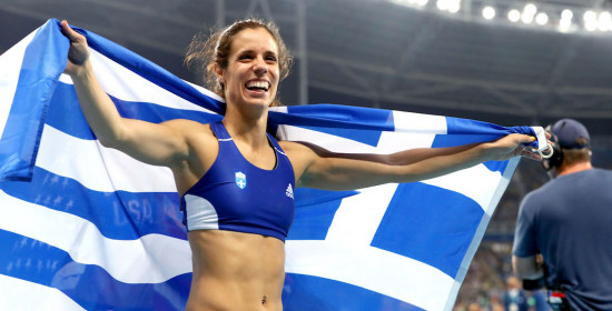 Ιπτάμενη στα 4,85 μ. η Κατερίνα Στεφανίδη-Ετσι κατέκτησε το χρυσό μετάλλιο