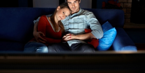 Τι κάνει στην σεξουαλική σας ζωή η TV στην κρεβατοκάμαρα