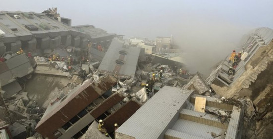 Σεισμός 6,4 Ρίχτερ στην Ταϊβάν: Τουλάχιστον 6 νεκροί, κατέρρευσαν πολυκατοικίες