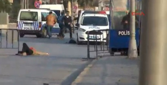 Κωνσταντινούπολη: Επίθεση με έναν νεκρό έξω από το αρχηγείο της αστυνομίας