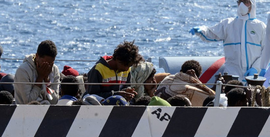 Τραγωδία στη Μεσόγειο: Είχαν τους μετανάστες κλειδωμένους στο αμπάρι!