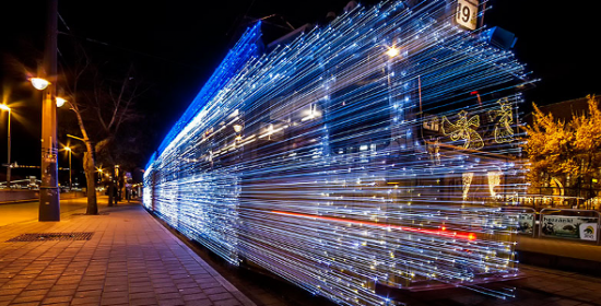 Μηχανές του χρόνου στη Βουδαπέστη: Τα τρένα που μοιάζουν να ήρθαν από το μέλλον