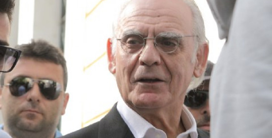Τσοχατζόπουλος: Εξώδικα σε Σημίτη, Βενιζέλο και 7 υπουργούς 