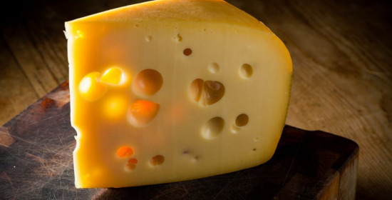 Έρευνα: Το τυρί συμβάλει σημαντικά στην καλύτερη ακοή
