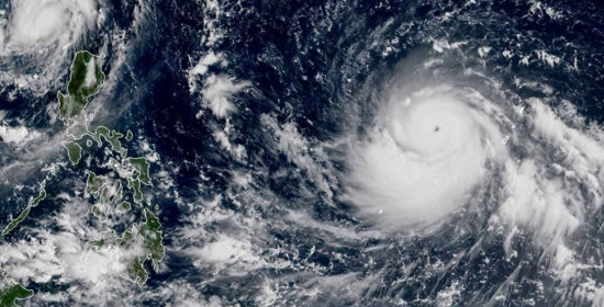 Πλησιάζει τις Φιλιππίνες ο σούπερ τυφώνας Μανγκούτ - Εκκενώνονται περιοχές