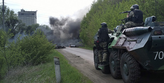 Τύμπανα πολέμου στην Κριμαία: "Να είστε έτοιμοι για μάχη" διέταξε τους Ουκρανούς στρατιώτες ο Ποροσένκο