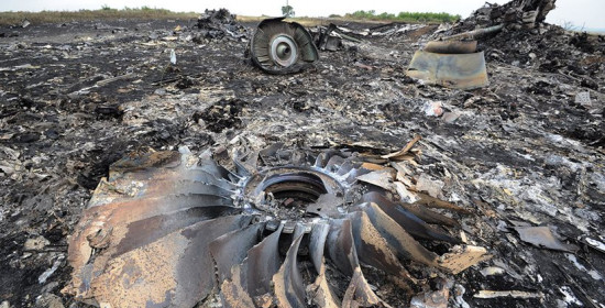 Ολλανδοί εισαγγελείς: Ρωσικό πύραυλο "δείχνουν" τα ευρήματα στο σημείο κατάρριψης της πτήσης MH17