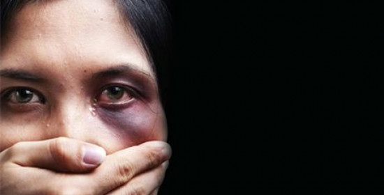 Θύμα ξυλοδαρμού μία στις τρεις γυναίκες στην Ελλάδα
