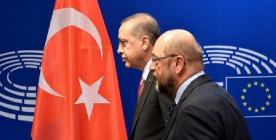 Το Ευρωκοινοβούλιο μπλοκάρει την κατάργηση της βίζας για τους Τούρκους