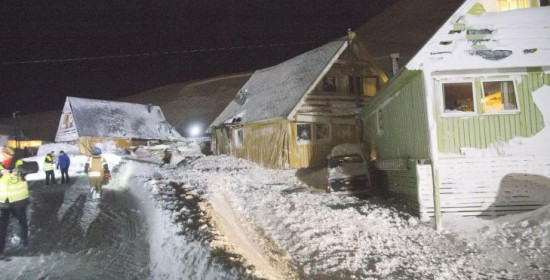 Χιονοστιβάδα καταπλάκωσε σπίτια στη Νορβηγία - Πολλοί αγνοούμενοι
