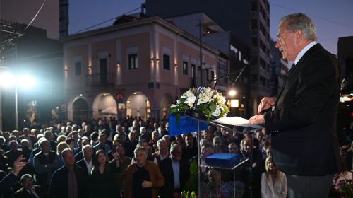 Κεντρικός ομιλητής ο Δ. Αβραμόπουλος στα εγκαίνια του εκλογικού κέντρου της ΝΔ στην Πάτρα