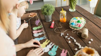Πώς να απασχολήσετε δημιουργικά τα παιδιά σας στις διακοπές του Πάσχα